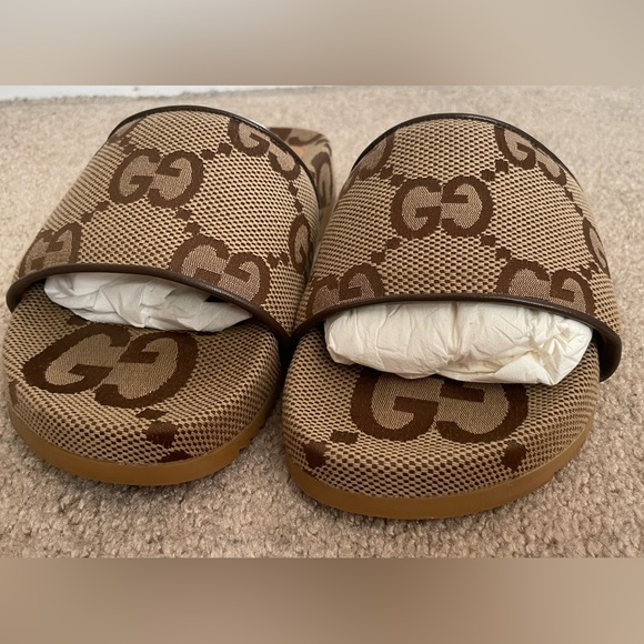 2022
Gucci GG Canvas Slide Sandal 'Camel Monogram' - Picture 5 of 6